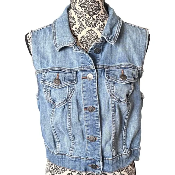 Torrid Blue Denim Sleeveless Cropped Vest Frayed Arm Opening Size 1 14/16 1X - Picture 2 of 9